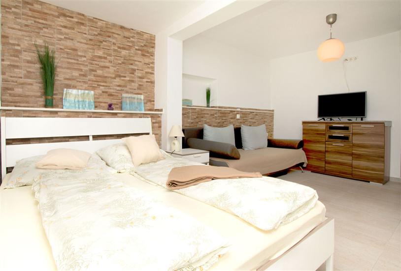 Apartment A1, for 2 persons