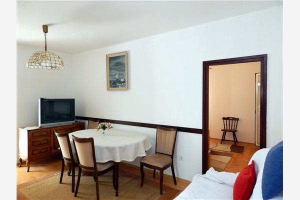 Apartment A1, for 6 persons