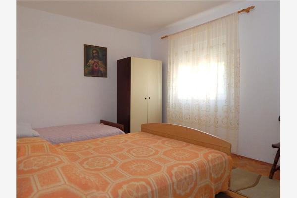 Apartment A1, for 6 persons
