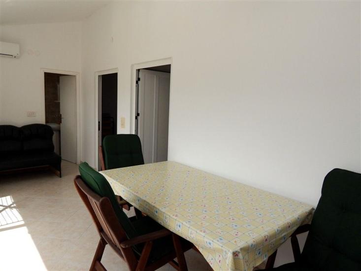 Apartment A1, for 6 persons
