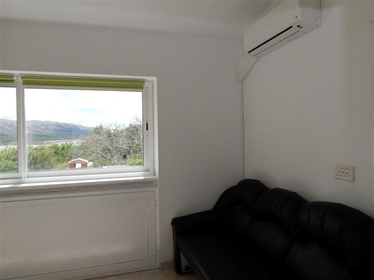 Apartment A1, for 6 persons