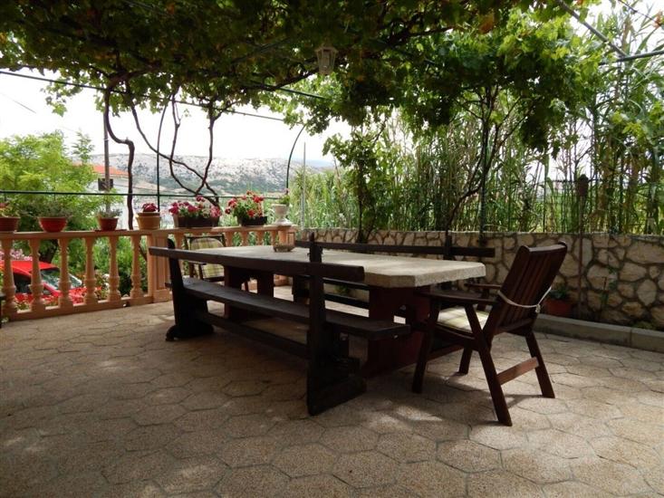 Apartments Crljenko with sea view