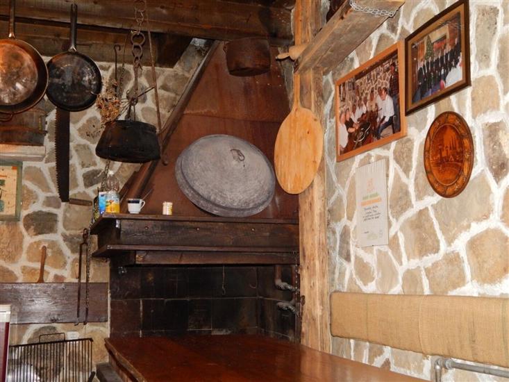 Apartments Crljenko with sea view