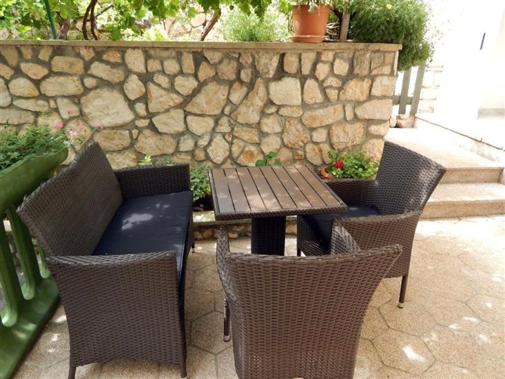 Apartments Crljenko with sea view