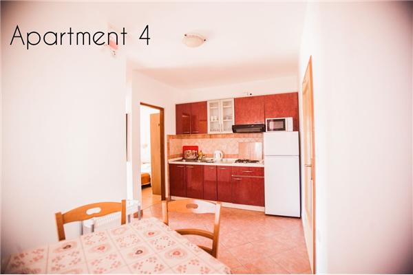 Apartment A4, for 4 persons