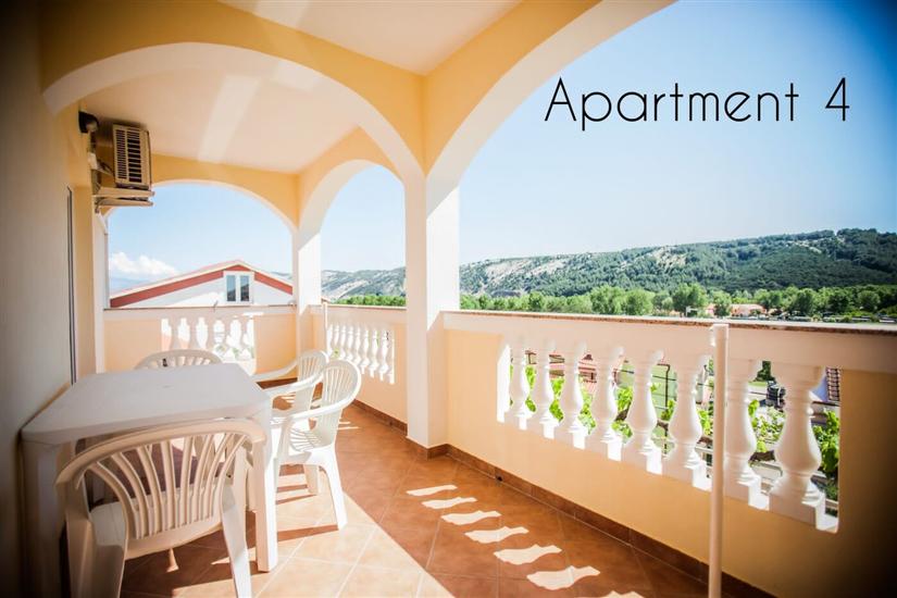 Apartment A4, for 4 persons