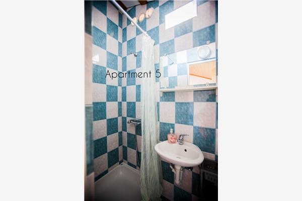 Apartment A5, for 4 persons