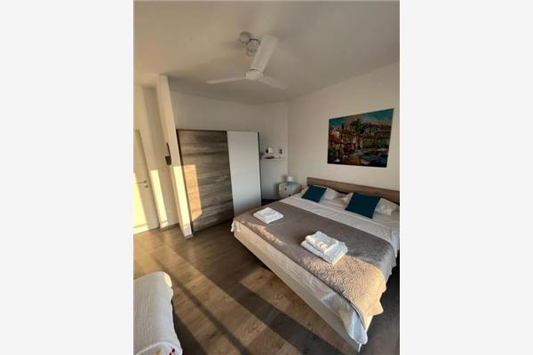 Apartment A1, for 8 persons