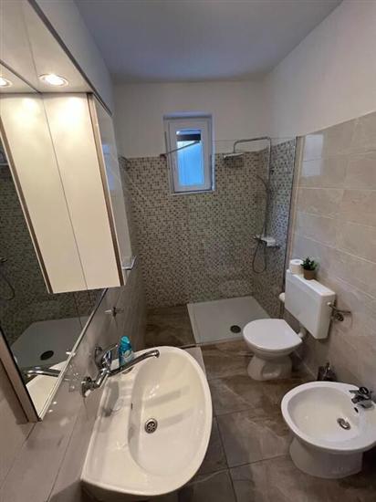 Apartment A1, for 8 persons