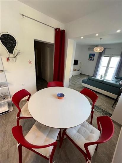 Apartment A1, for 8 persons