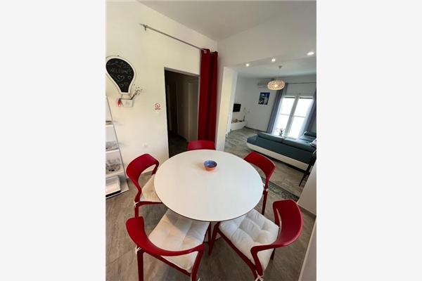 Apartment A1, for 8 persons
