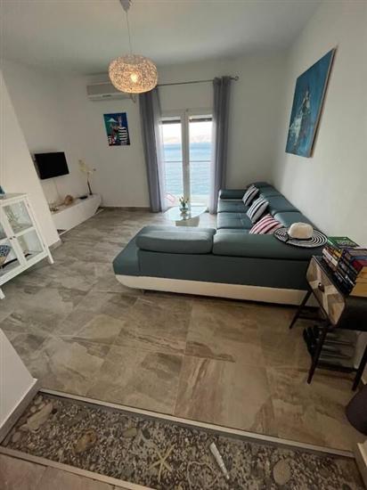 Apartment A1, for 8 persons