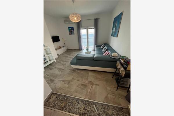 Apartment A1, for 8 persons