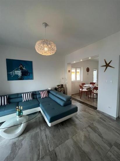 Apartment A1, for 8 persons