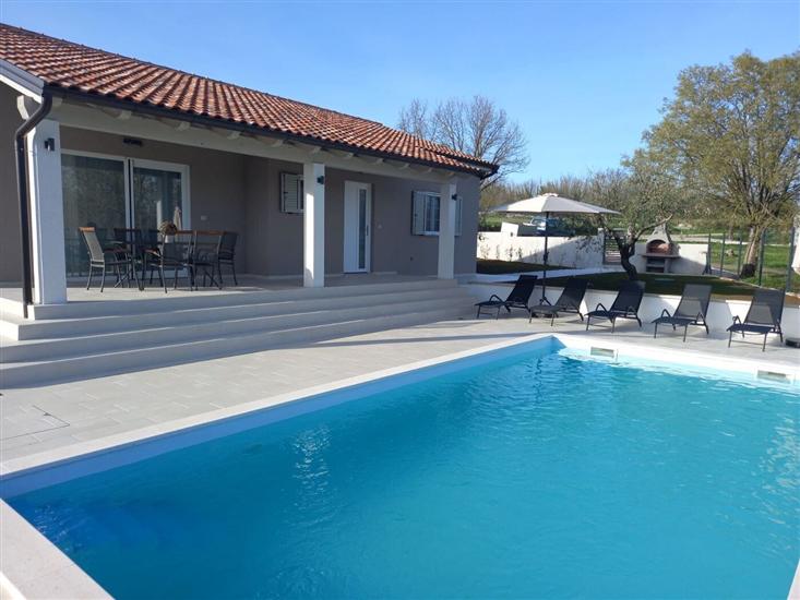 House Holiday house Milotici