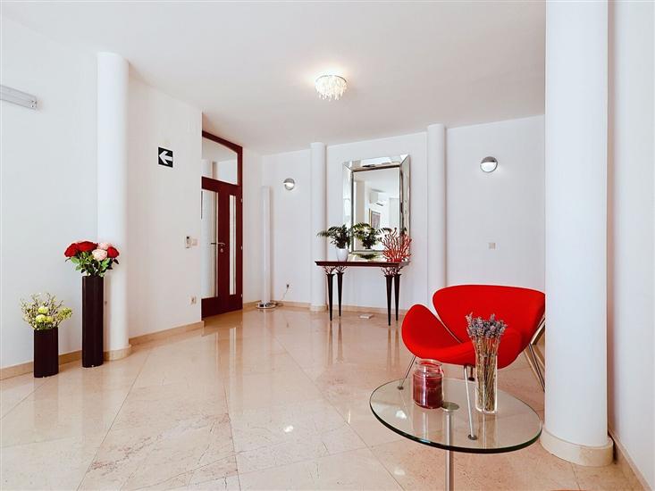 Apartments Villa Perla adults only