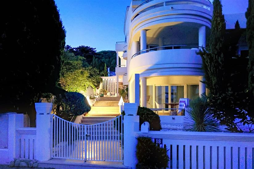 Apartments Villa Perla adults only