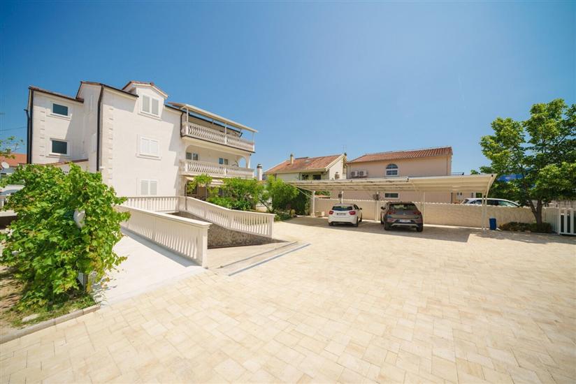 Apartments Bianca Vodice