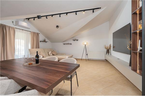 Dom K1, pre 12 osoby