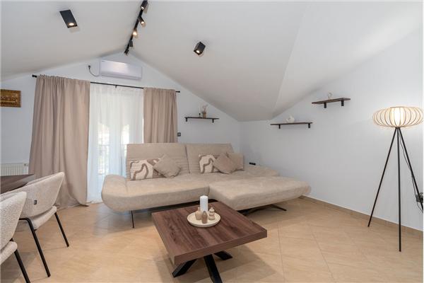 Dom K1, pre 12 osoby