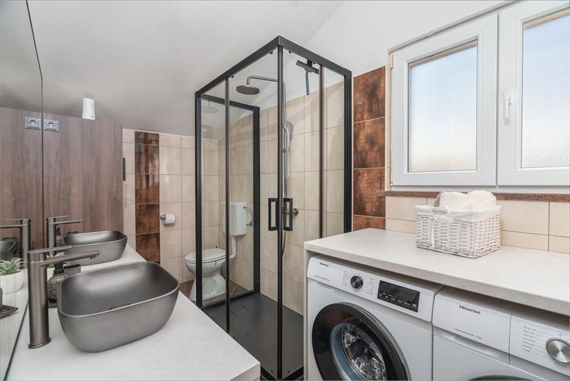 Dom K1, pre 12 osoby