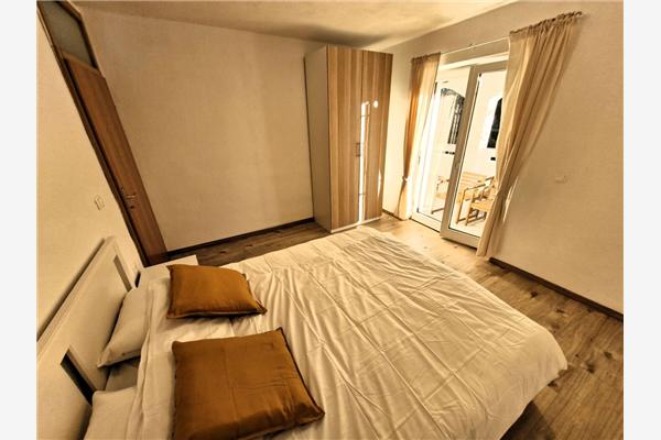 Apartment A1, for 6 persons