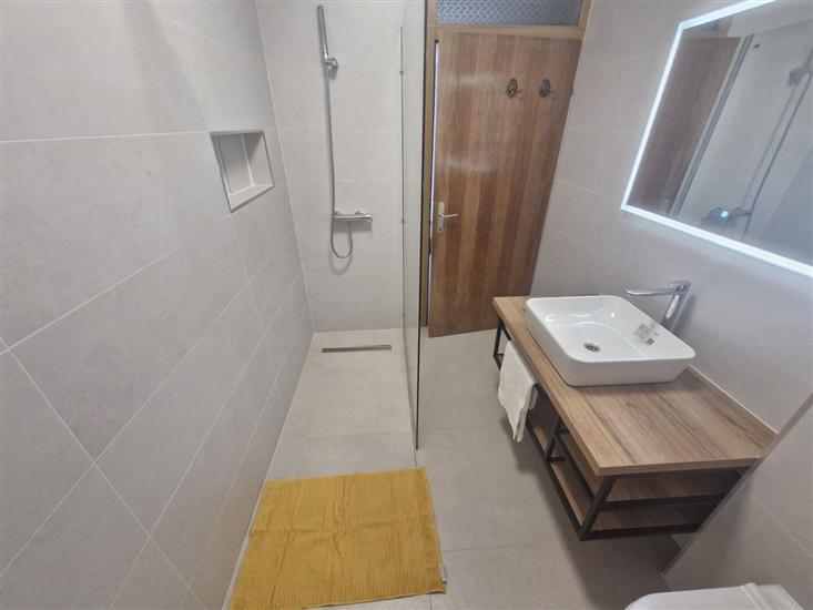 Apartment A1, for 6 persons