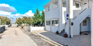 Apartment - Slatina - island Vir
