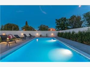Alloggi con piscina Riviera di Zara,PrenotiBlueDa 257 €