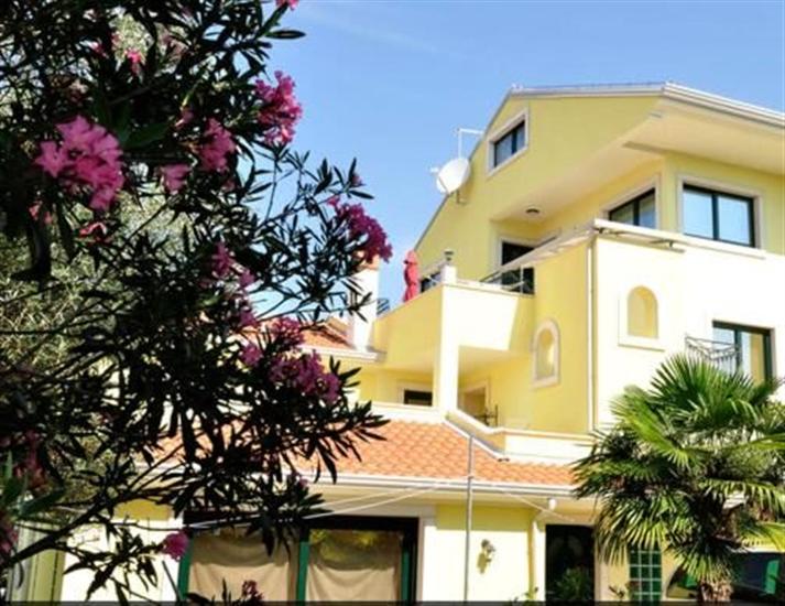 Apartman Adri