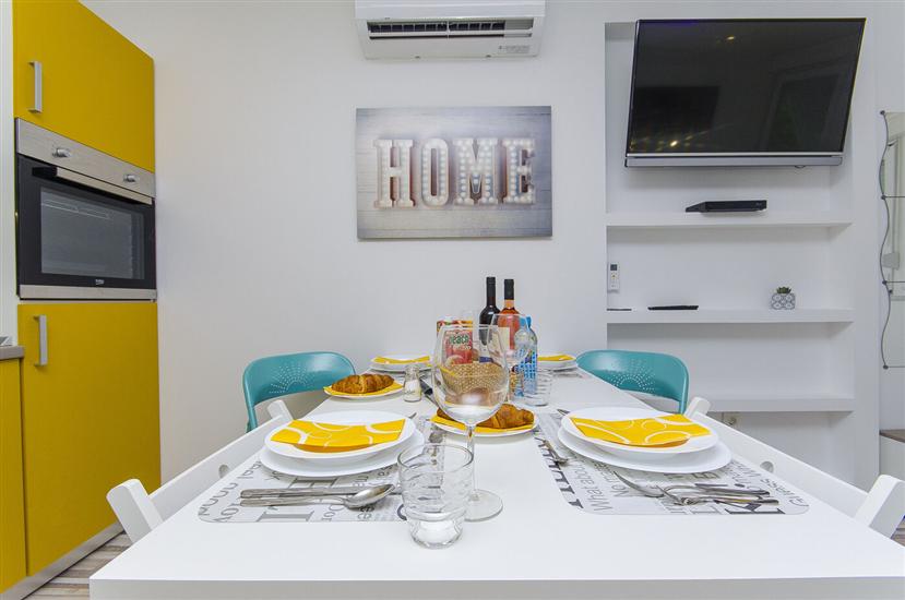 Apartment A1, for 3 persons
