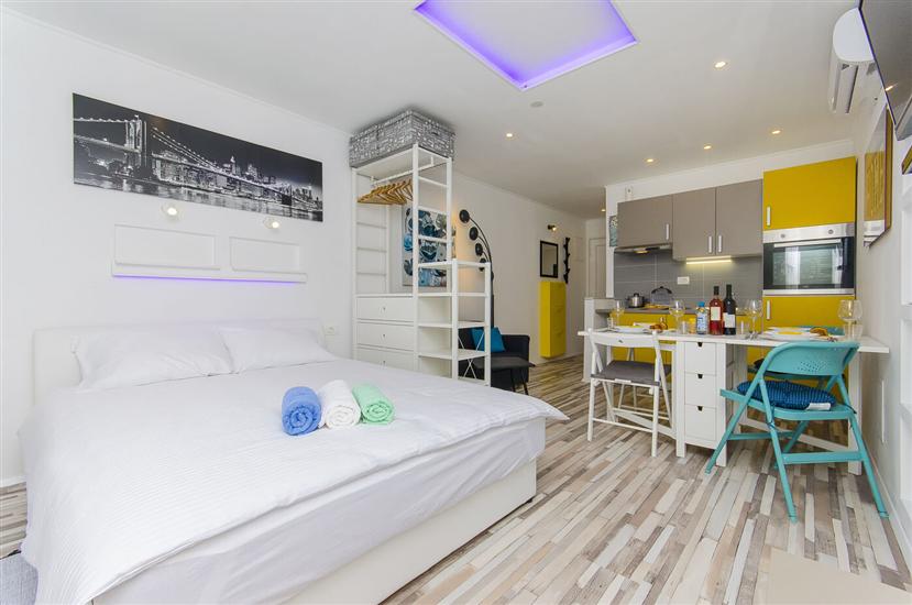 Apartment A1, for 3 persons