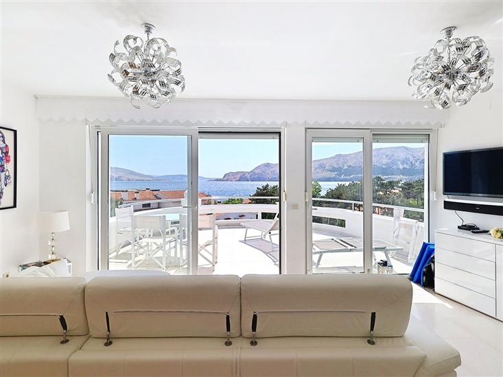 Apartment A6, for 6 persons