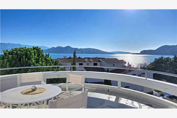 Apartment A6, for 6 persons