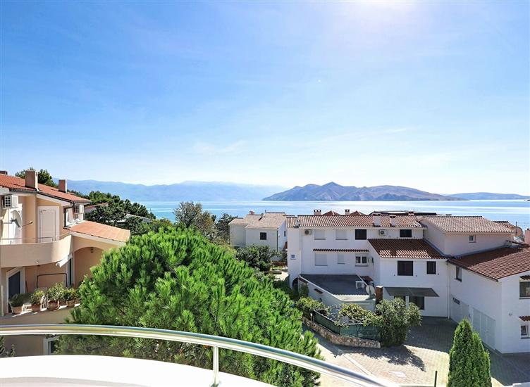 Apartment A6, for 6 persons