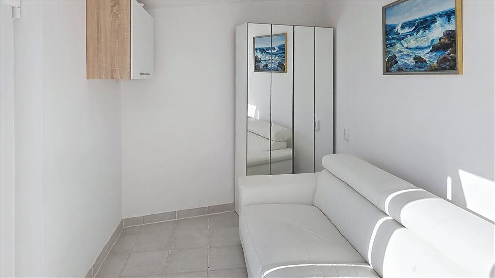 Apartment A6, for 6 persons