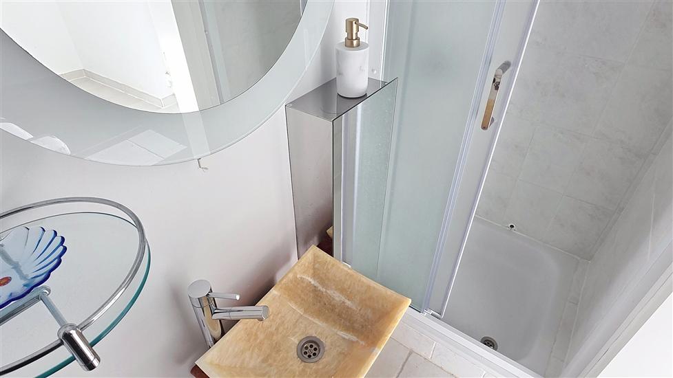 Apartment A6, for 6 persons