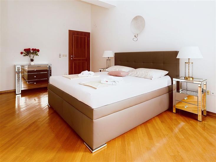 Apartment A6, for 6 persons