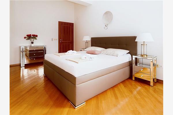 Apartment A6, for 6 persons