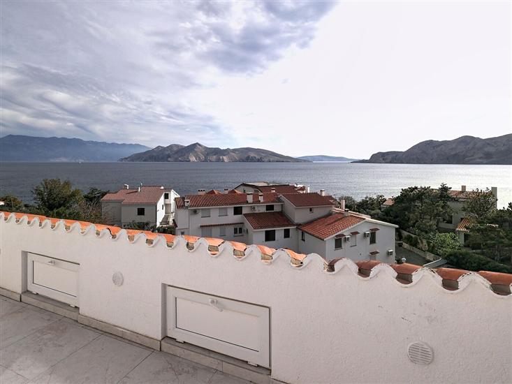 Apartment A6, for 6 persons