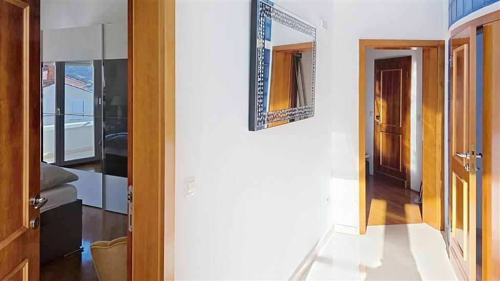 Apartment A6, for 6 persons