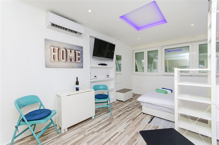Apartment A1, for 3 persons
