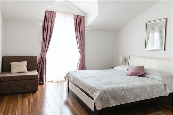 Apartment A4, for 6 persons