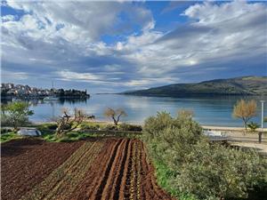 Beachfront accommodation Split and Trogir riviera,BookMarijaFrom 257 €