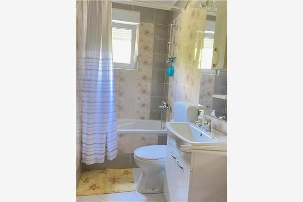 Apartment A4, for 5 persons