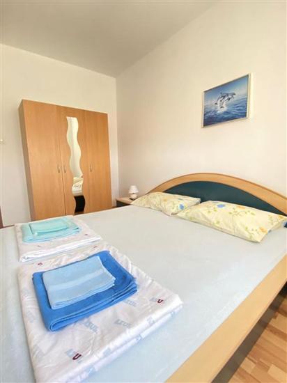 Apartment A4, for 5 persons