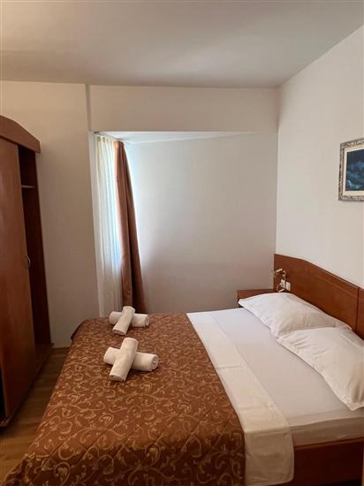 Apartment A4, for 3 persons