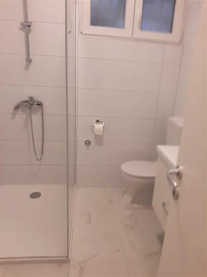 Apartment A1, for 5 persons