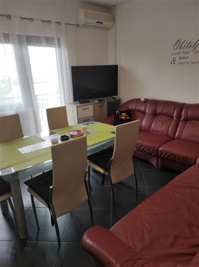 Apartment A1, for 7 persons
