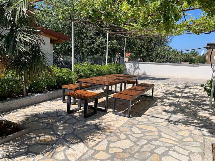 Apartmaj Near Paklenica1